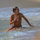 Hailey_Baldwin_032.jpg