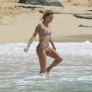 Hailey_Baldwin_080~0.jpg