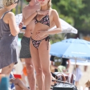 Hailey_Baldwin_281629~6.jpg