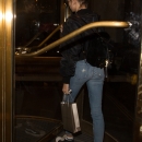 Hailey_Baldwin_281929~0.jpg