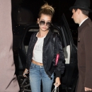 Hailey_Baldwin_282029~0.jpg