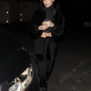 Hailey_Baldwin_28229~11.jpg