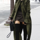 Hailey_Baldwin_282629~1.jpg