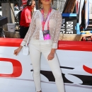 Hailey_Baldwin_28329~12.jpg