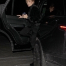 Hailey_Baldwin_28529~11.jpg