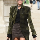 Hailey_Baldwin_28529~2.jpg