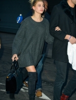 Hailey_Baldwin_28629~12.jpg