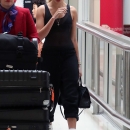 Hailey_Baldwin_28629~7.jpg