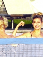 Filename=Hailey___Justin_281329.jpg
Filesize=2943KiB
Dimensions=2400x1463
Date added=Apr 21, 2017 Hailey___Justin_281329.jpg