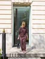 INSTAR_Hailey_Baldwin_Shopping_In_Paris_3341843770.jpg