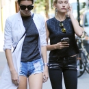 Filename=Kendall_Jenner_03.jpg
Filesize=849KiB
Dimensions=2100x3150
Date added=Jan 27, 2017 Kendall_Jenner_03.jpg
