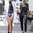 Filename=Kendall_Jenner_10.jpg
Filesize=1063KiB
Dimensions=2100x3150
Date added=Jan 27, 2017 Kendall_Jenner_10.jpg