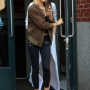 Kendall_Jenner_Kendall_Hailey_Baldwin_Out_kTXw-ZDiysQx.jpg
