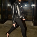 MCFan_for_Celeblounge2526HQCelebCorner20-01-2017_09-47Hailey_Baldwin252C_Jordan_Clarkson_13.jpg