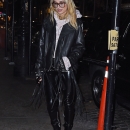 MCFan_for_Celeblounge_HQCelebCorner10-12-2016_07-34Hailey_Baldwin_14.jpg