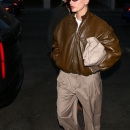 Portal_Hailey_Bieber_281429~0.jpg