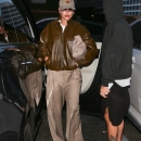 Portal_Hailey_Bieber_28229~0.jpg