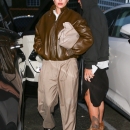 Portal_Hailey_Bieber_285129.jpg