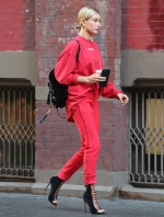 Filename=Startraks_Hailey_Baldwin_in_Soho_1141502792.jpg
Filesize=1215KiB
Dimensions=1155x1732
Date added=Apr 29, 2017 Startraks_Hailey_Baldwin_in_Soho_1141502792.jpg