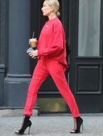 Filename=Startraks_Hailey_Baldwin_in_Soho_1141502798.jpg
Filesize=1105KiB
Dimensions=1154x1731
Date added=Apr 29, 2017 Startraks_Hailey_Baldwin_in_Soho_1141502798.jpg