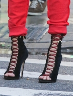 Filename=Startraks_Hailey_Baldwin_in_Soho_1141502801.jpg
Filesize=685KiB
Dimensions=812x1218
Date added=Apr 29, 2017 Startraks_Hailey_Baldwin_in_Soho_1141502801.jpg