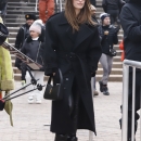 TID_HAILEY_BIEBER_836489.jpg