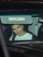 X17_Kendall_Jenner_Part2_042117_04.jpg