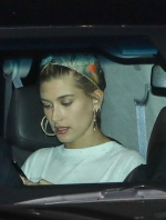 X17_Kendall_Jenner_Part2_042117_12.jpg