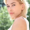 gallery-original-hailey-baldwin-4-1-jpg-8e584fae.jpg