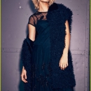 hailee-steinfeld-llama-poses-beyond-hunger-party-08.jpg