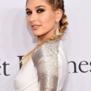 hailey-baldwin-at-2016-amfar-new-york-gala-02-10-2016_10.jpg