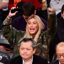 hailey-baldwin-at-nets-game-in-brooklyn-12-14-2016_9.jpg