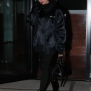 hailey-baldwin-out-and-about-in-new-york-01-15-2017_6.jpg