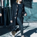 hailey-baldwin-shopping-in-nyc-11617-14.jpg