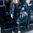 hailey-baldwin-shopping-in-nyc-11617-21.jpg