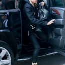 hailey-baldwin-shopping-in-nyc-11617-23.jpg