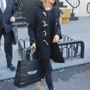 hailey-baldwin-shopping-in-nyc-11617-4.jpg
