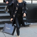 hailey-baldwin-shopping-in-nyc-11617-8.jpg