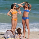 hailey2Bbaldwin2Bmon2Brelax2Bmiami2Bbeach2BSKl3eTgCSbTx.jpg
