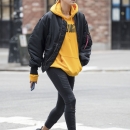 hqcelebcorner_281129~2.jpg