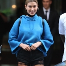 hqcelebcorner_28129~2.jpg