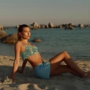 versace-dylan-turquoise-pour-femme-fragrance-campaign_mp40426.jpg