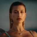 versace-dylan-turquoise-pour-femme-fragrance-campaign_mp40467.jpg