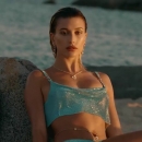 versace-dylan-turquoise-pour-femme-fragrance-campaign_mp40507.jpg