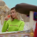 versace-dylan-turquoise-pour-femme-fragrance-campaign_mp40564.jpg