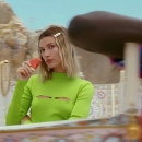 versace-dylan-turquoise-pour-femme-fragrance-campaign_mp40565.jpg