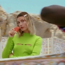 versace-dylan-turquoise-pour-femme-fragrance-campaign_mp40567.jpg