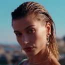 versace-dylan-turquoise-pour-femme-fragrance-campaign_mp41123.jpg