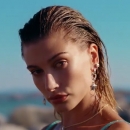 versace-dylan-turquoise-pour-femme-fragrance-campaign_mp41132.jpg