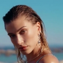 versace-dylan-turquoise-pour-femme-fragrance-campaign_mp41148.jpg